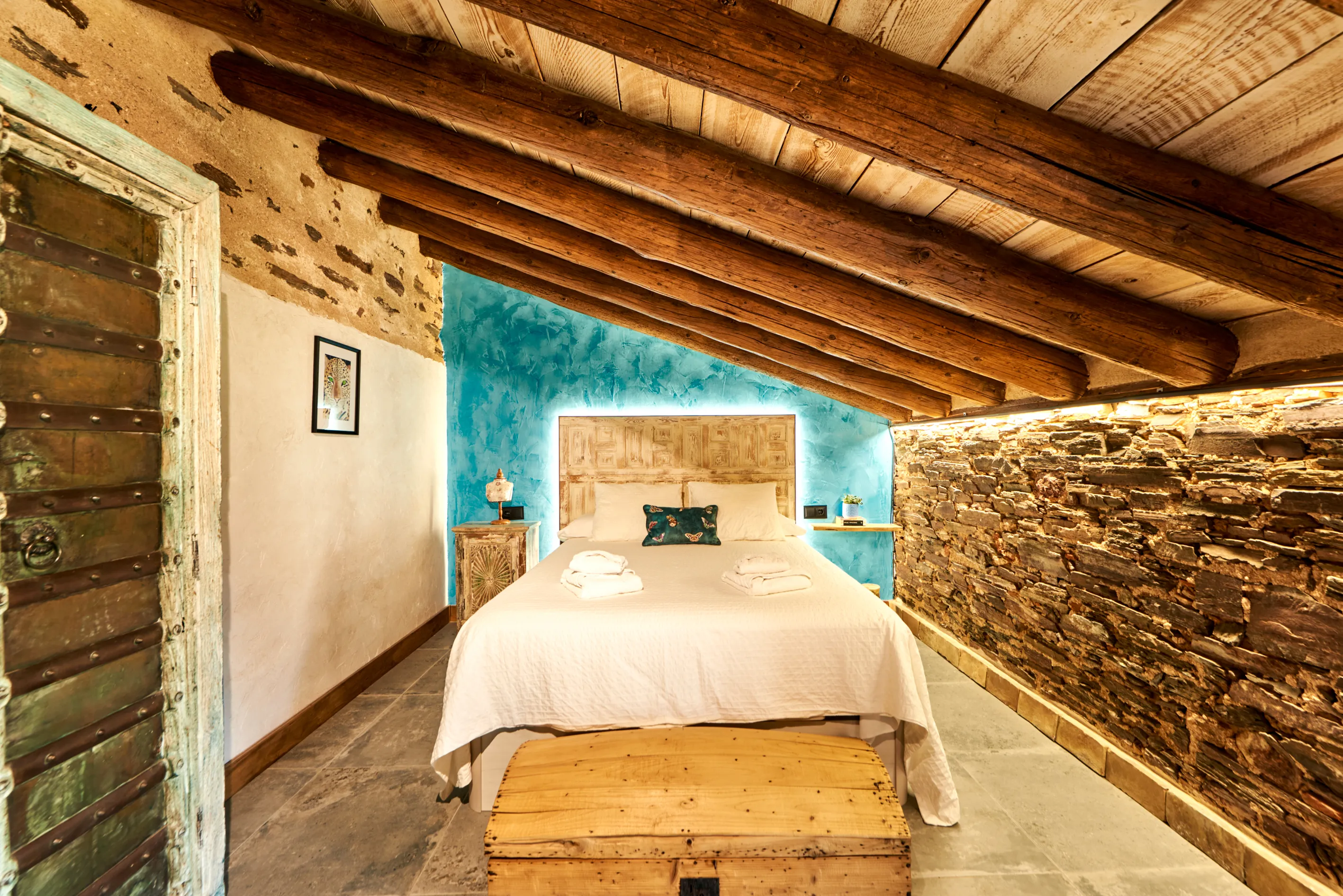 Dormitorio en tonos turquesa