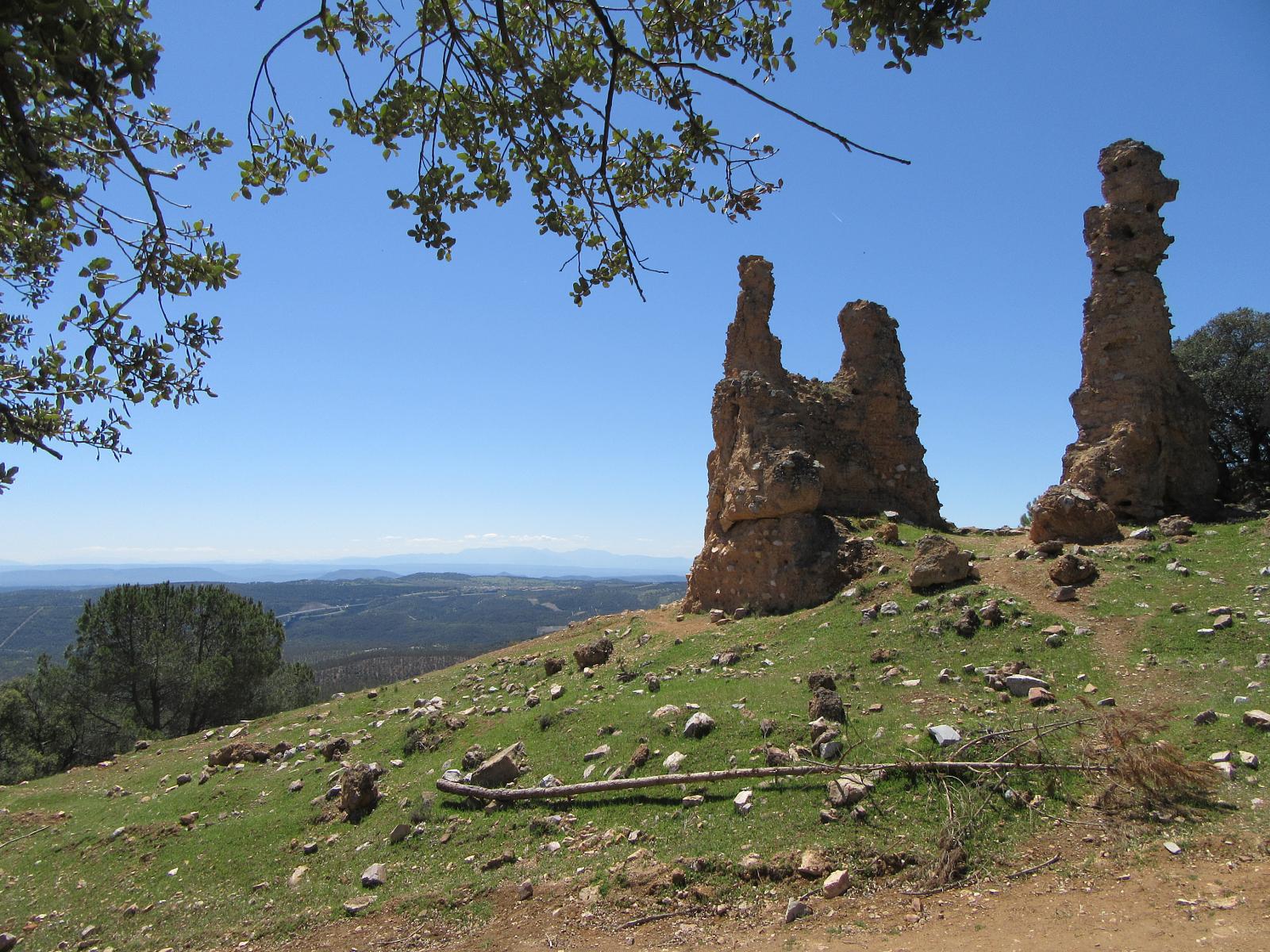 Ruta ruinas del Castillo de Castro Ferral y mucho más